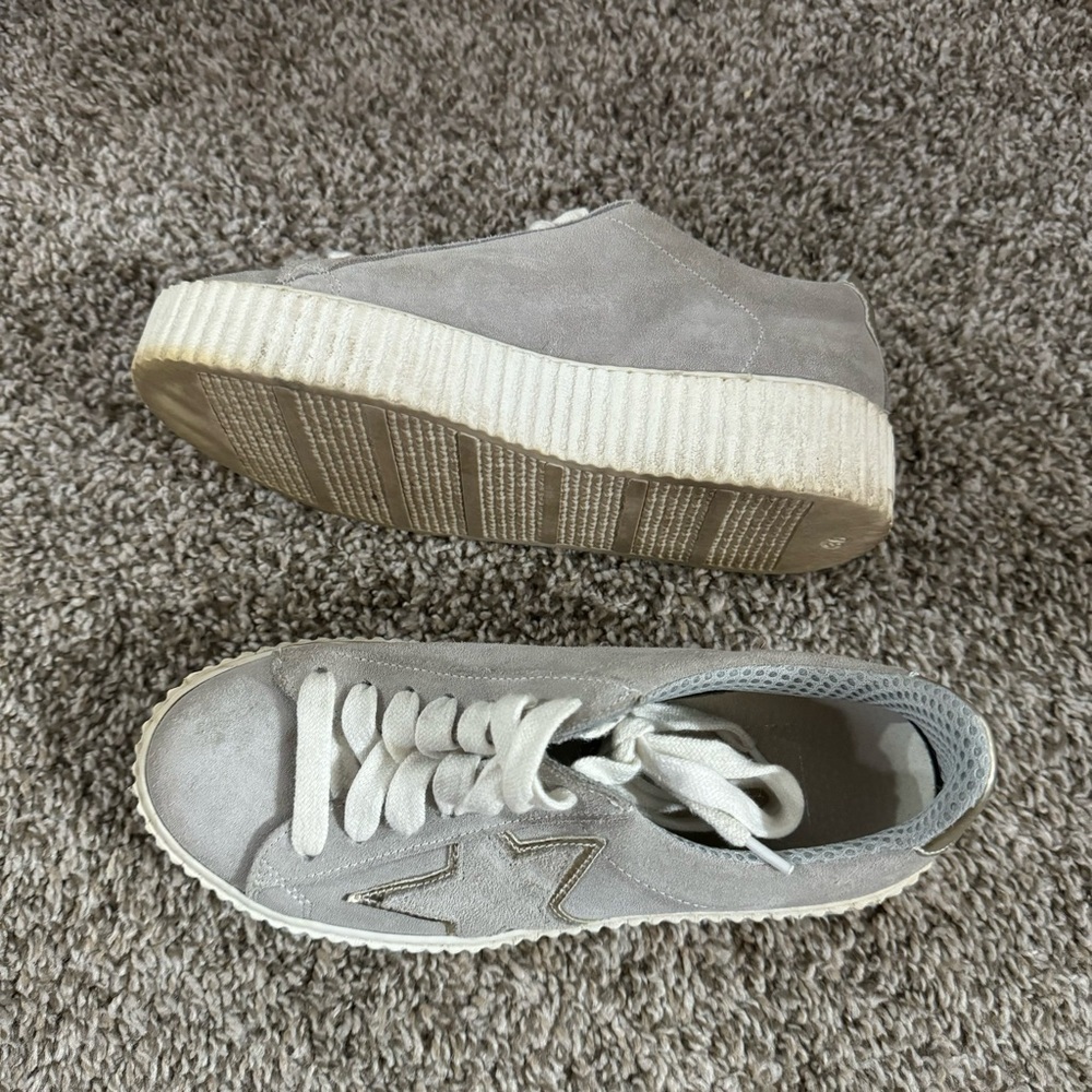 The Shoe Box Platform Tennis Shoes Size 6 - Picture 13 of 13